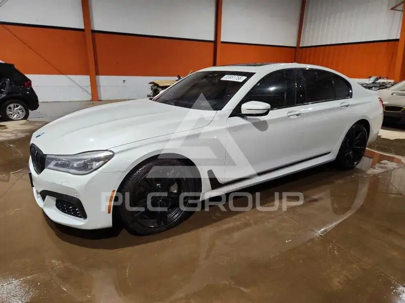 2016 BMW 750 photo
