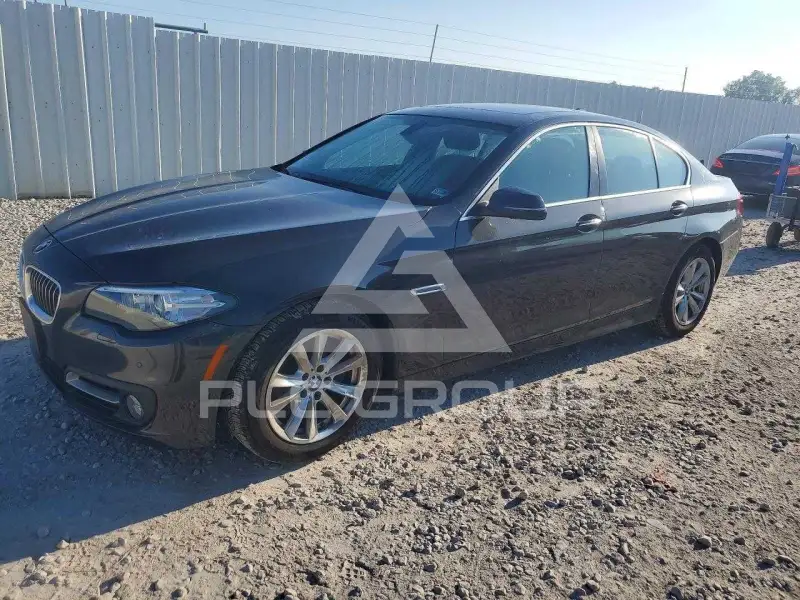 2016 BMW 528 photo