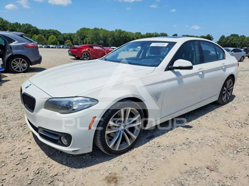 2016 BMW 528 photo