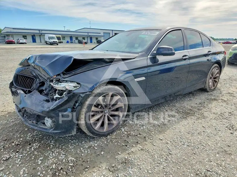 2016 BMW 528 photo