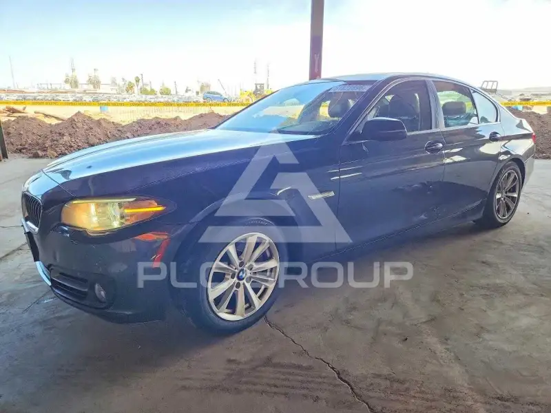 2016 BMW 528 photo