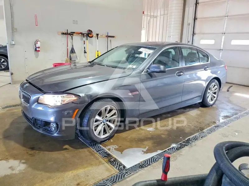 2016 BMW 528 фото