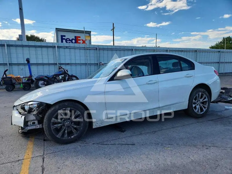 2016 BMW 320 photo