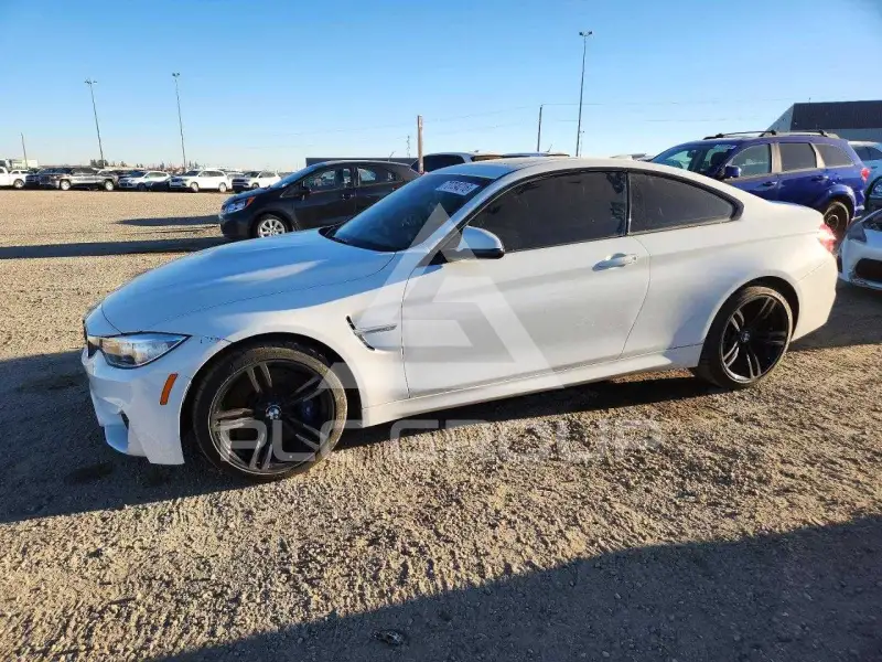 2016 BMW M4 фото