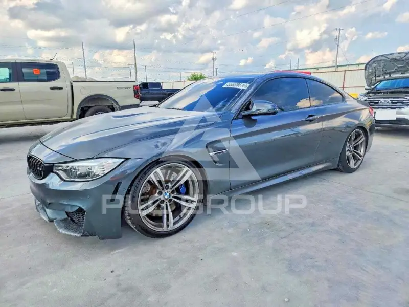 2016 BMW M4 фото
