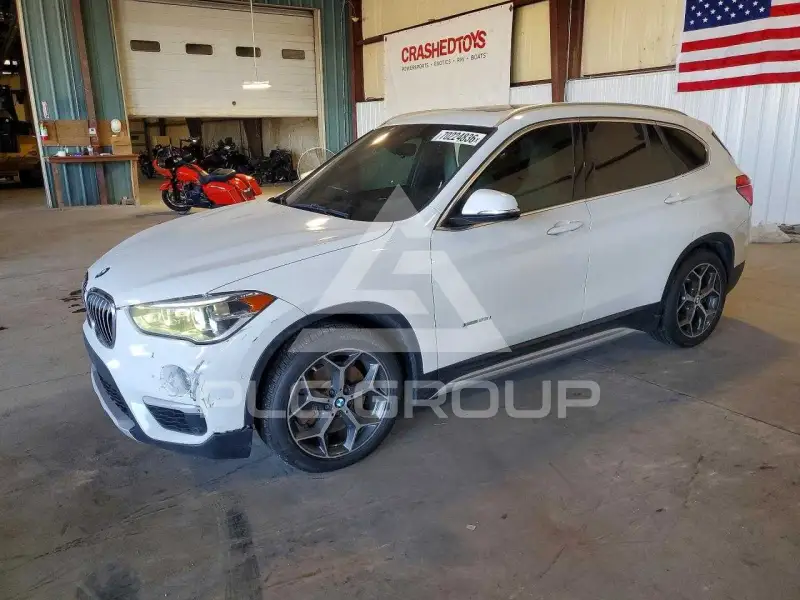 2016 BMW X1 photo
