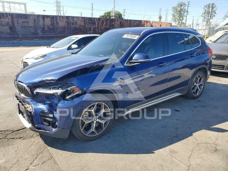 2016 BMW X1 фото