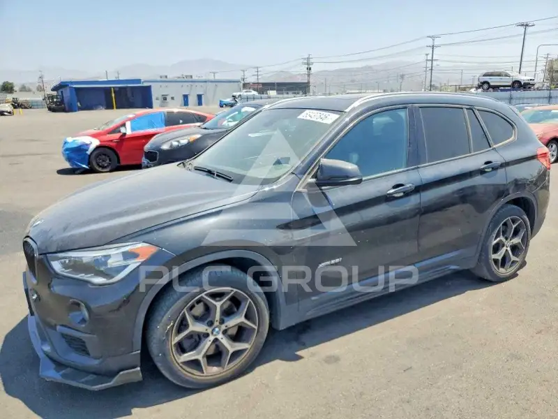 2016 BMW X1 фото