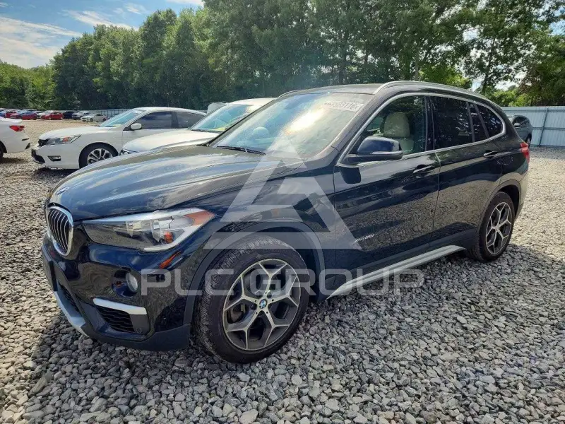 2016 BMW X1 фото
