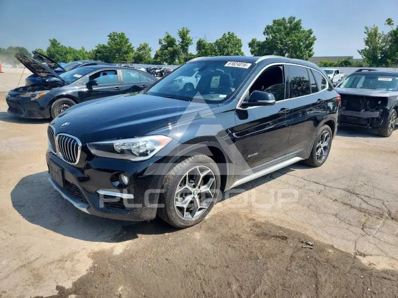 2016 BMW X1 фото