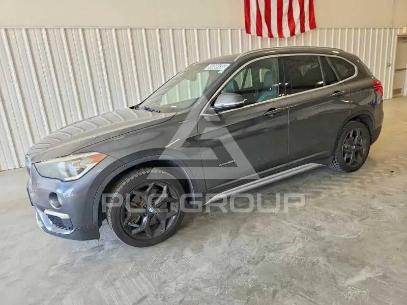 2016 BMW X1 фото