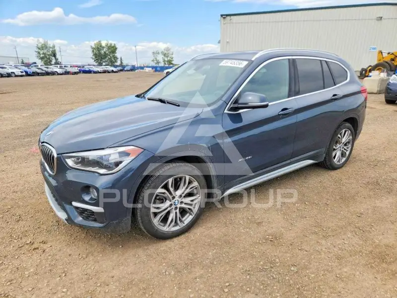 2016 BMW X1 фото