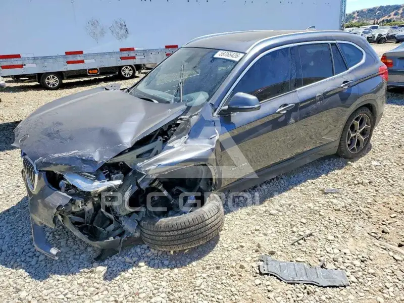 2016 BMW X1 photo