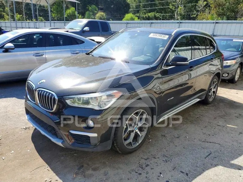2016 BMW X1 фото