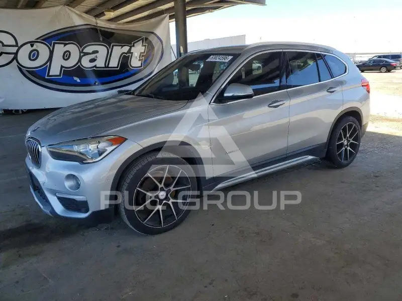 2016 BMW X1 фото