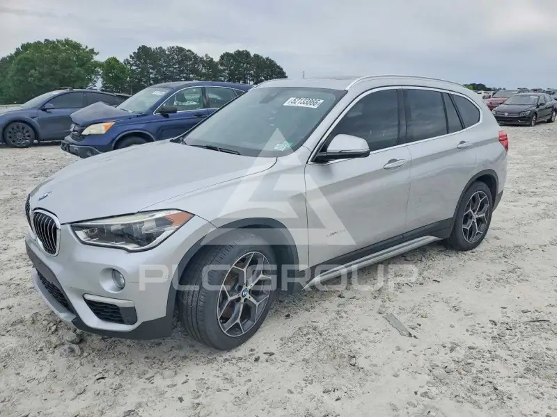 2016 BMW X1 фото