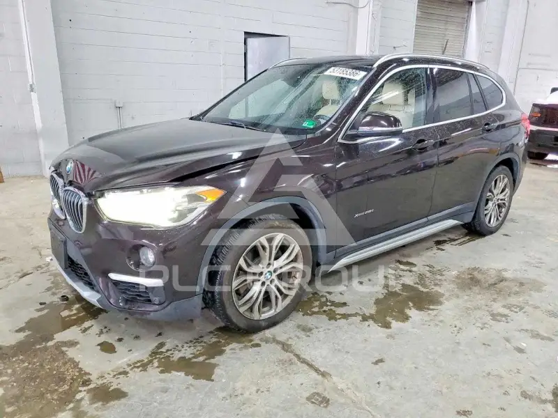 2016 BMW X1 photo