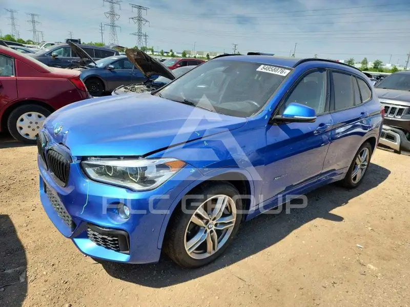 2016 BMW X1 фото