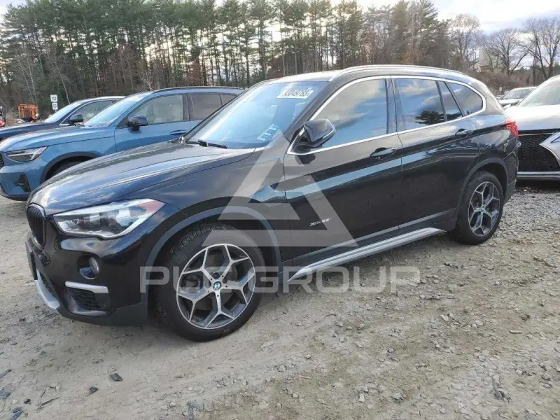 2016 BMW X1 photo