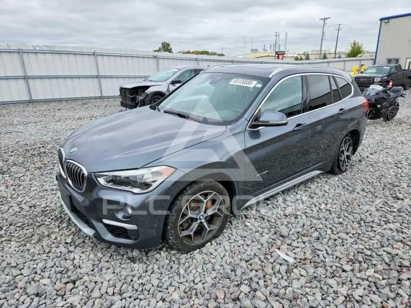 2016 BMW X1 фото