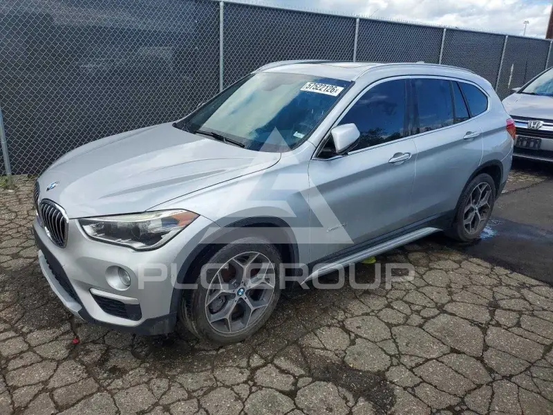 2016 BMW X1 фото
