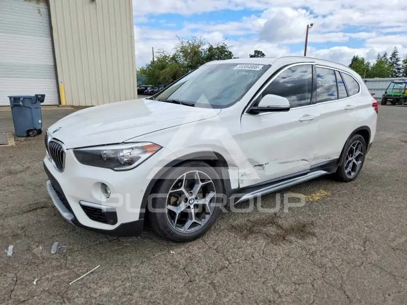 2016 BMW X1 photo