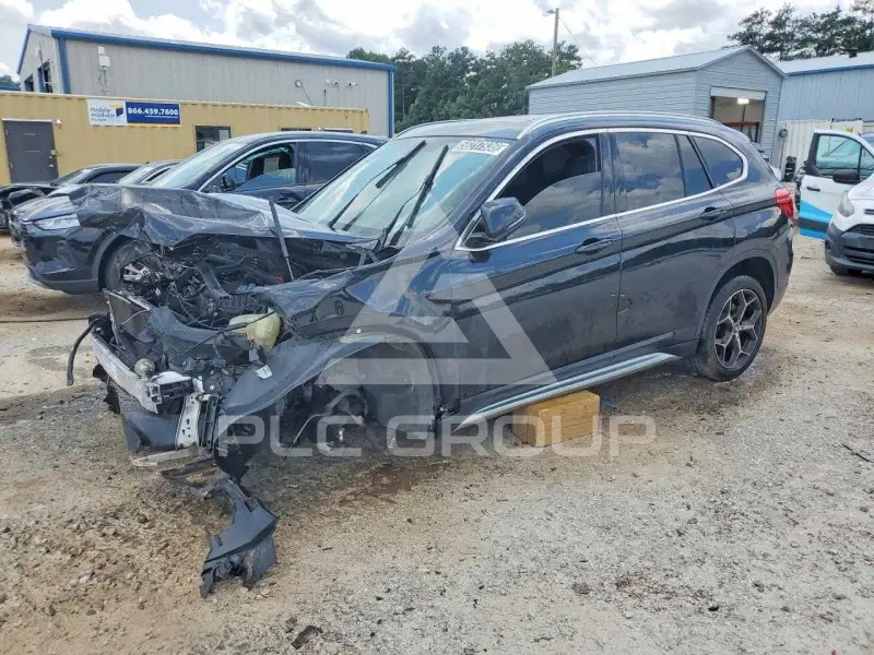 2016 BMW X1 photo