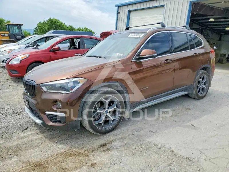 2016 BMW X1 photo
