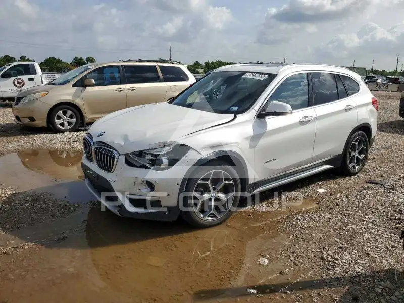2016 BMW X1 photo