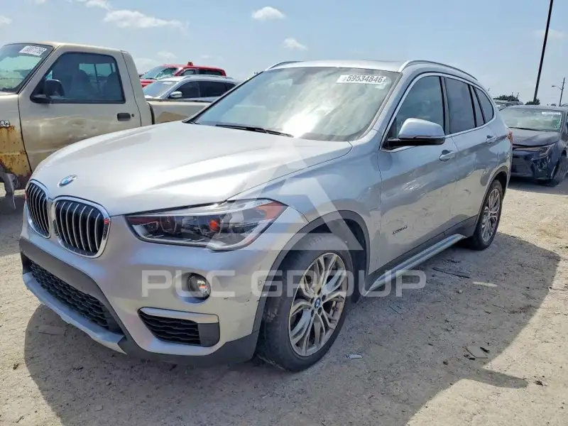 2016 BMW X1 фото