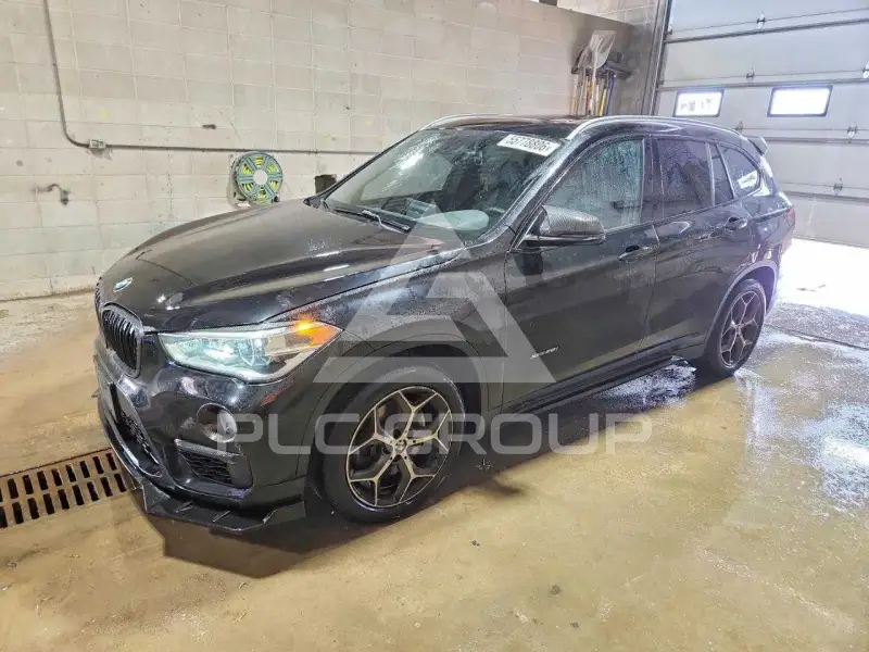 2016 BMW X1 фото
