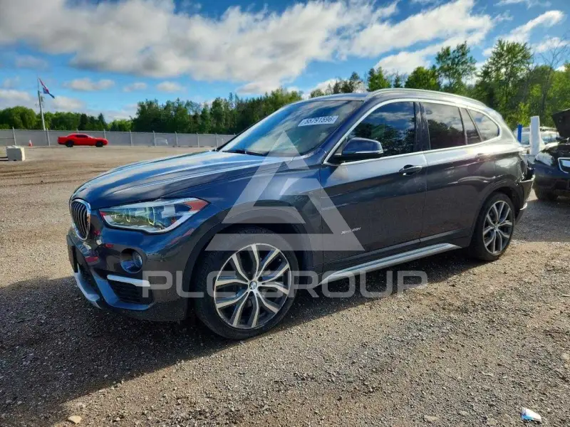 2016 BMW X1 фото
