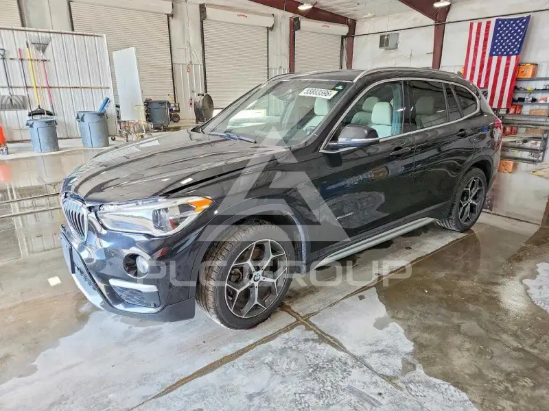 2016 BMW X1 фото