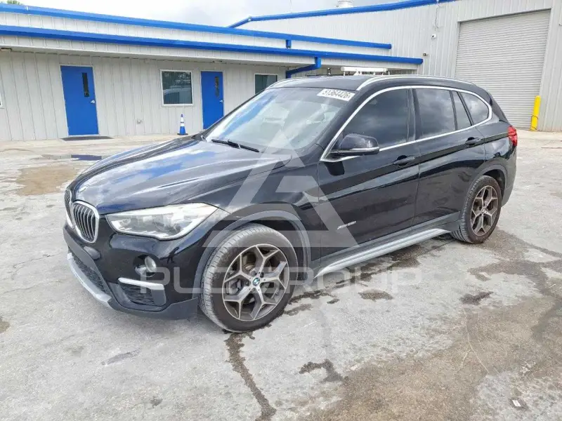 2016 BMW X1 фото