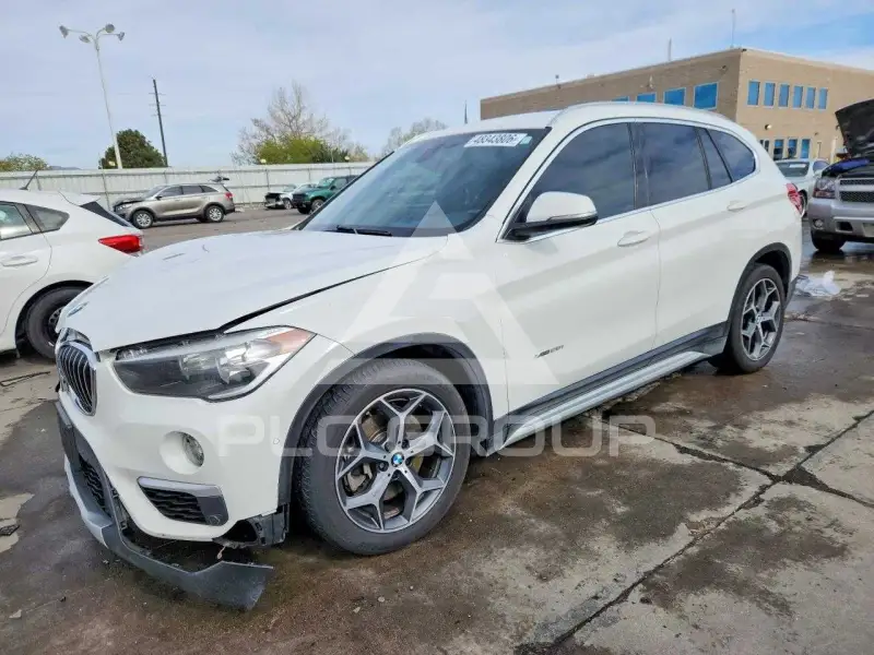 2016 BMW X1 фото