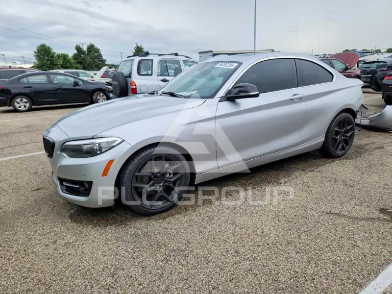 2016 BMW 228 фото