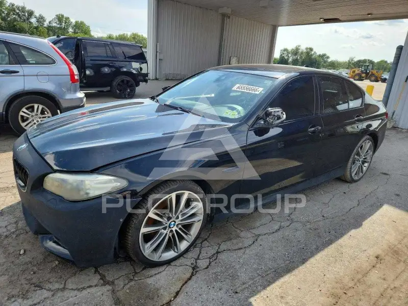 2016 BMW 550 фото