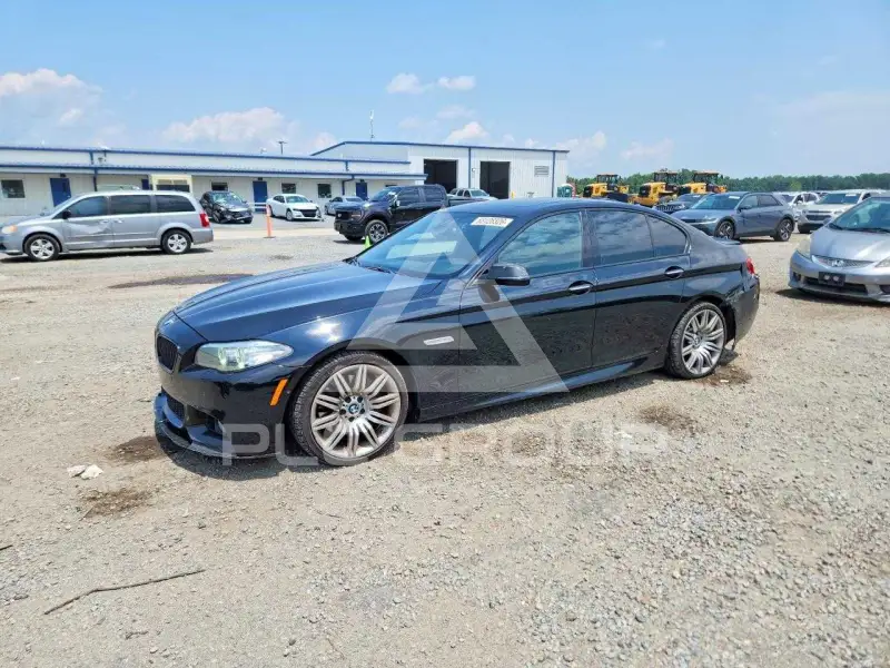 2016 BMW 550 фото