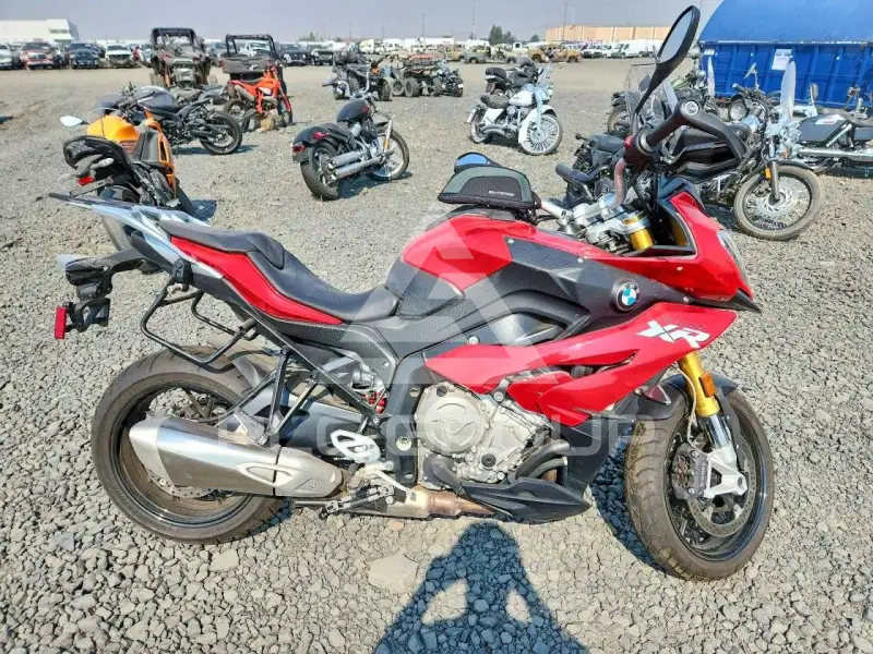 2016 BMW S1000 фото