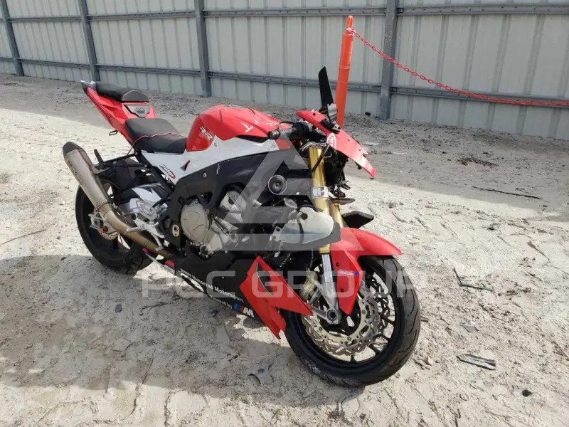 2016 BMW S1000 фото
