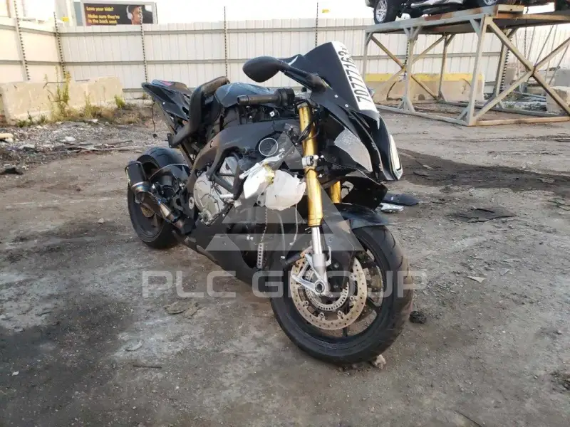 2016 BMW S1000 фото