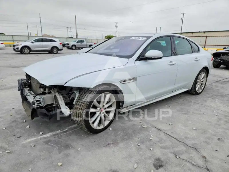 2016 Jaguar XF фото