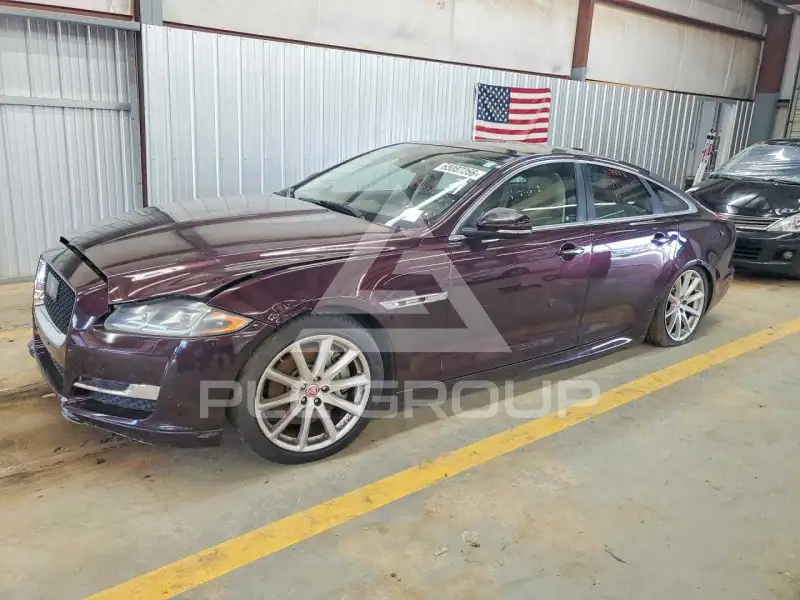 2016 Jaguar XJ photo