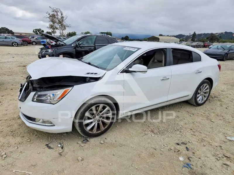 2016 Buick LACROSSE photo