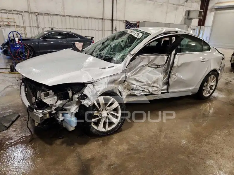 2016 Buick REGAL photo