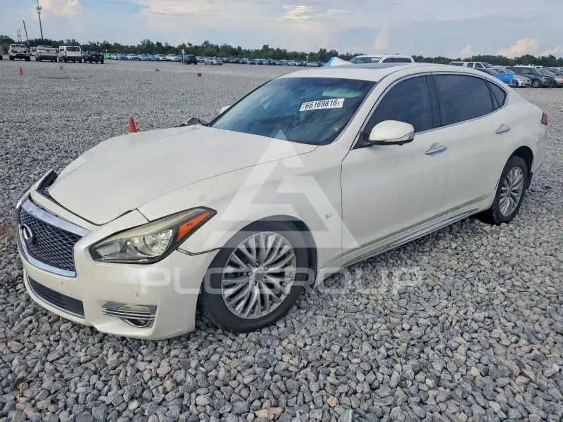 2016 Infinity Q70 фото