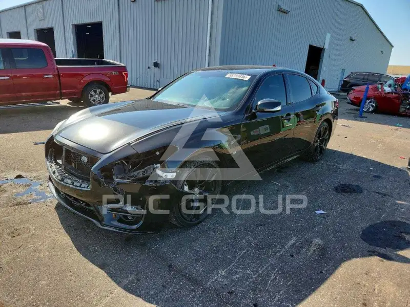 2016 Infinity Q70 фото