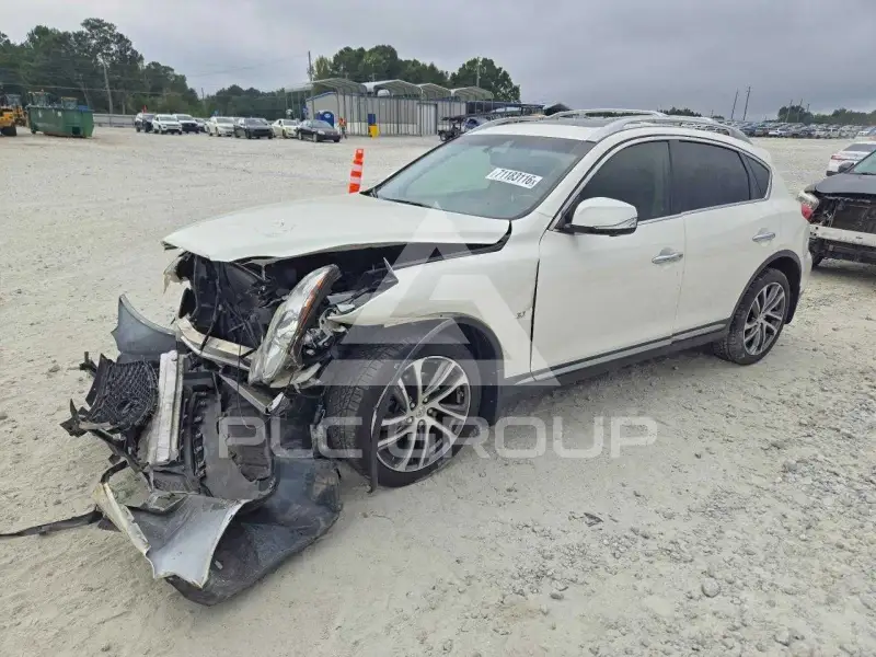2016 Infinity QX50 photo