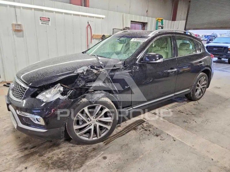 2016 Infinity QX50 photo
