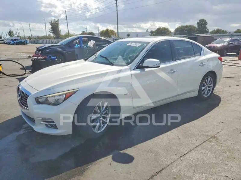 2016 Infinity Q50 фото